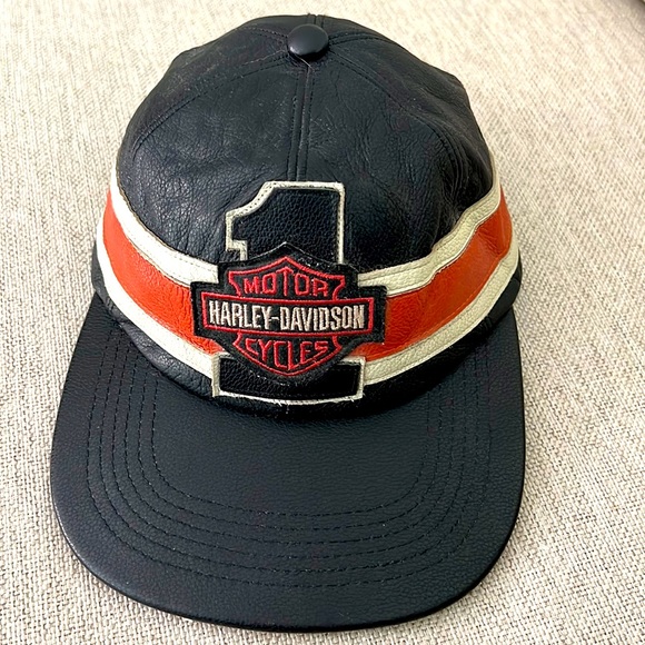 AUTHENTIC-VINTAGE 💯 LEATHER HARLIE-DAVIDSON HAT AND WALLET - Picture 1 of 11